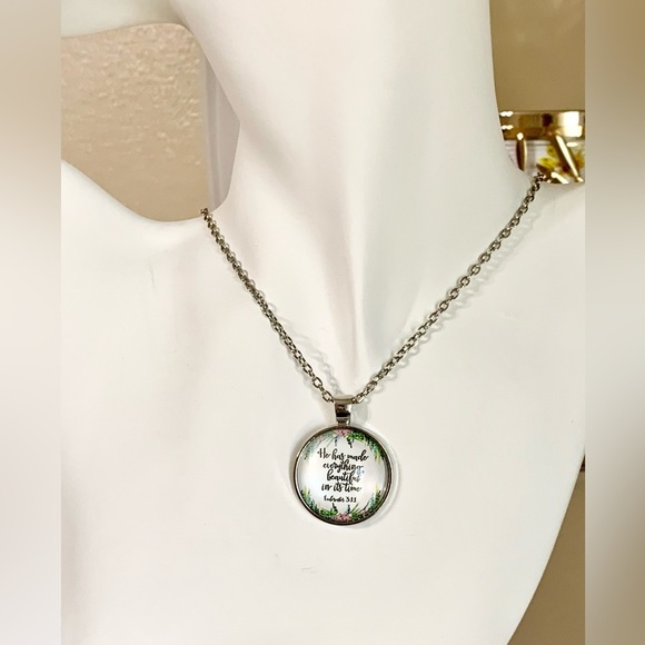 Faith based pendant necklace. - Picture 3 of 3